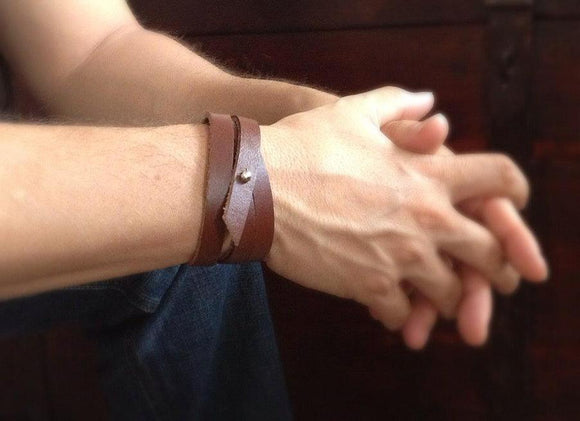 Men's Brown Triple Wrap Leather Bracelet - TesoroDelSol